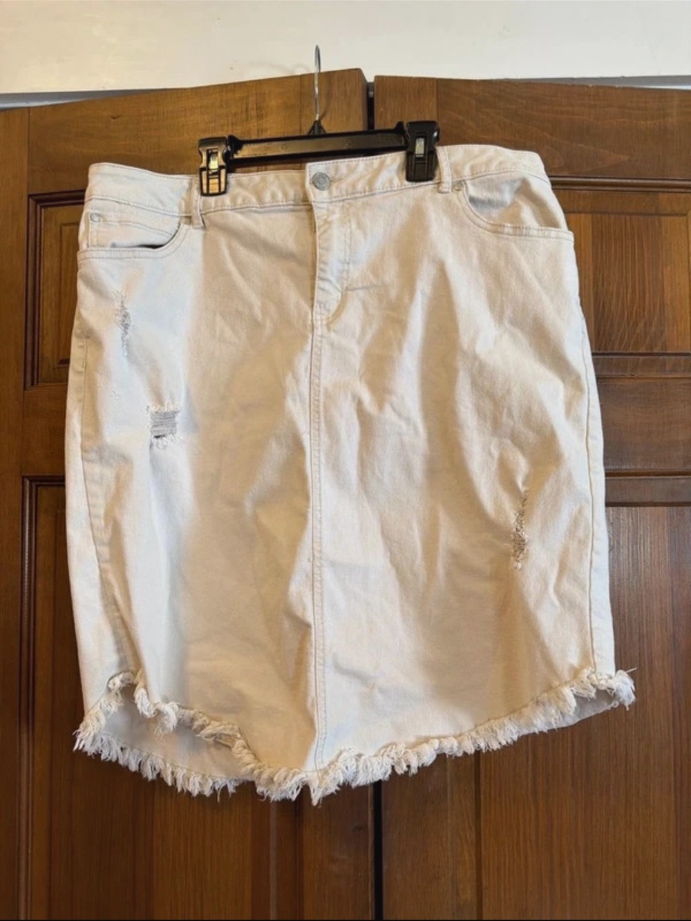 Women's White Distressed Frayed Hem Midi Denim Skirt